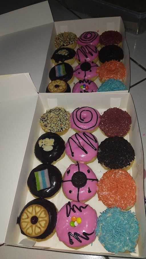 Azram Donuts 2