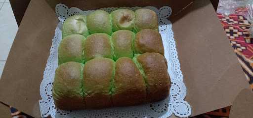 Rini'S Cake & Lulur, Pijat/Urut Traditional 8