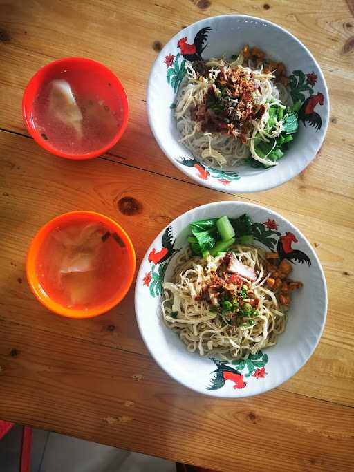 Bakmie Belawan Grand Wisata 7