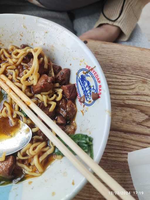 Bakso & Mie Ayam Priangan 10