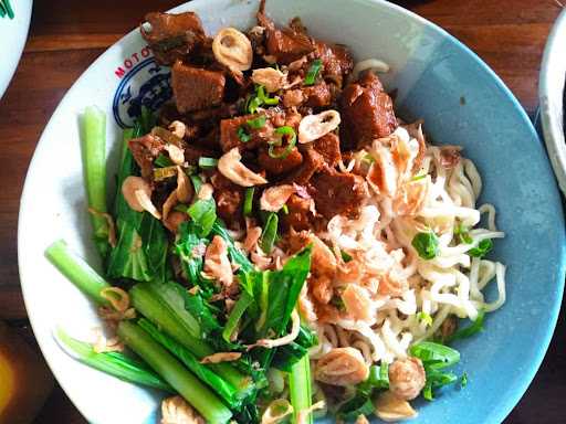 Bakso & Mie Ayam Priangan 4