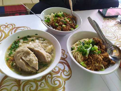 Mie Ayam & Baso Babeh Bahar 1