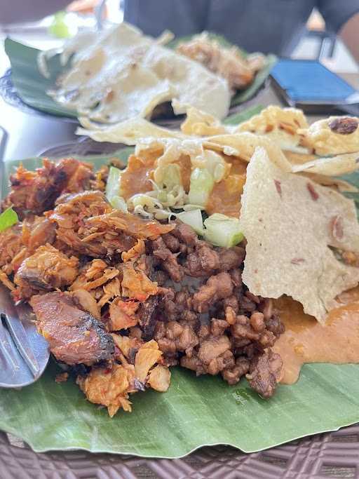 Pecel Rawon Mbakyu Grand Wisata 1