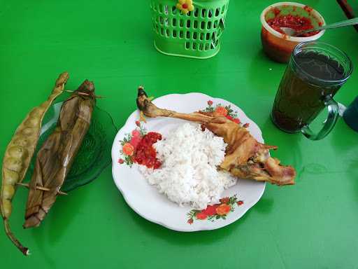 Rumah Makan Hijau 3