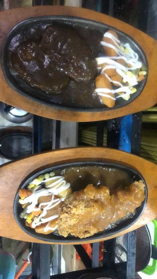 Steak Jagoan Mutiara Gading Timur ( Tempat Makan ) 8