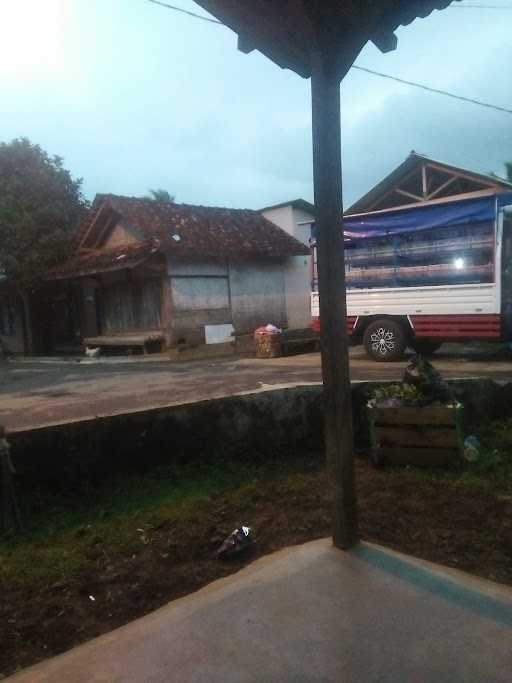 Warung Pengkolan 3