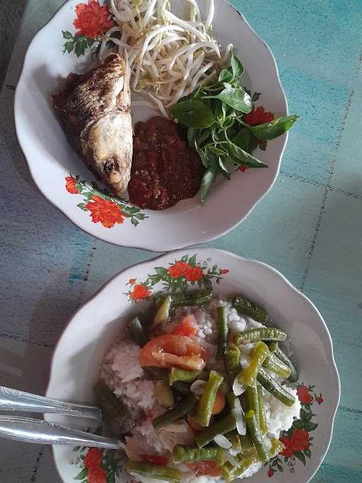 Warung Makan Rahayu Mbak Nana 4