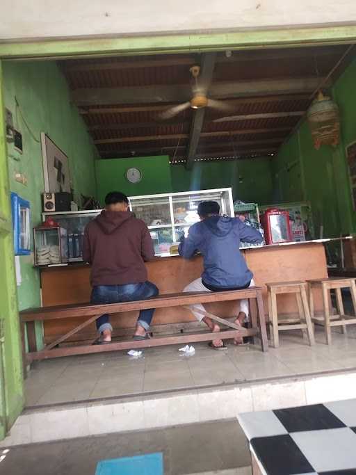 Warung Makan Sni 4