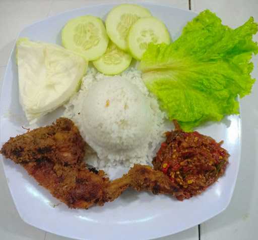 Ayam Neraka 1