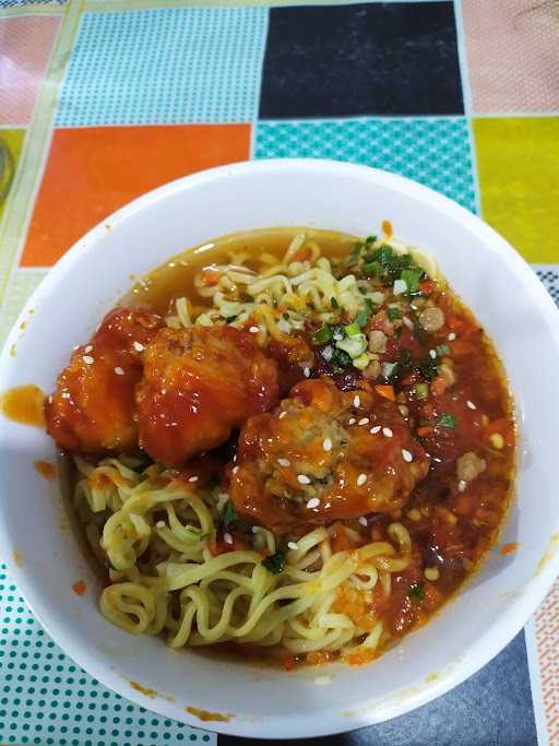 Mie Nuklir Warung Kekinian 6