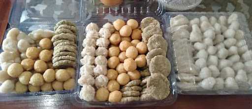 Pempek Ayuk Dan Ayuk Homestay 2