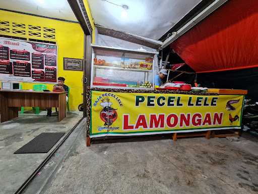 Raja Pecel Lele Lamongan 1