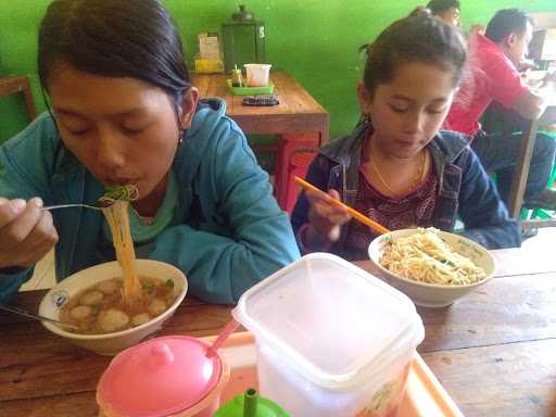 Bakso & Mie Ayam Citra Wonogiri 5