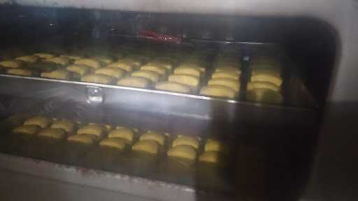 Nawangsari Bakery 9