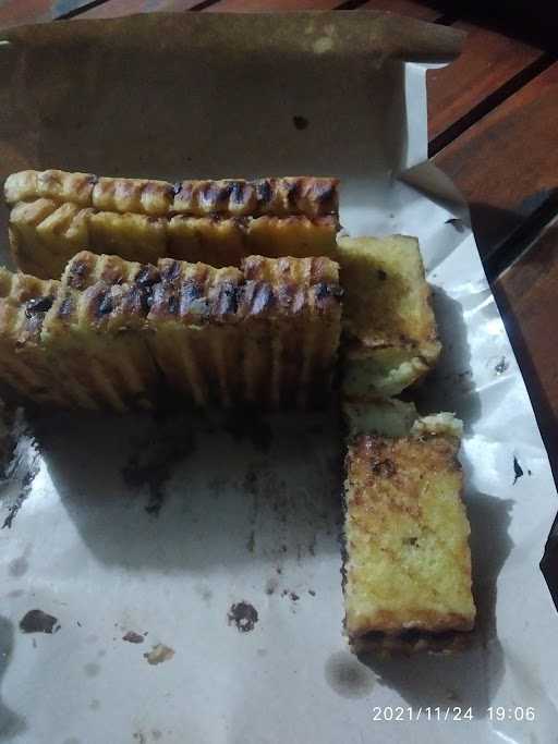 Roti Bakar Areng 4