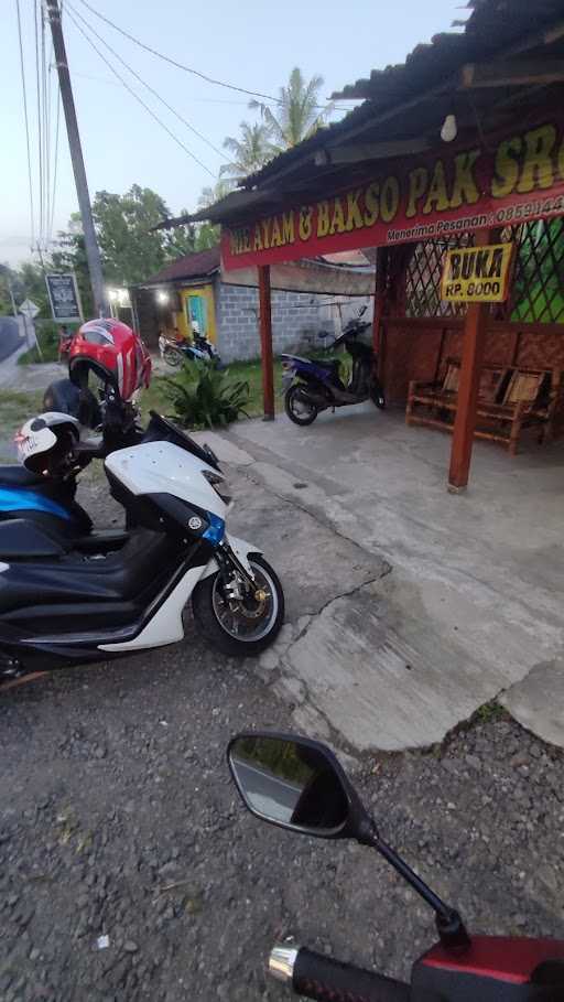 Warung Mie Ayam & Bakso Pak Sronto 10