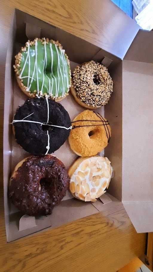 Pick'O Donut By Hay Bakery 5