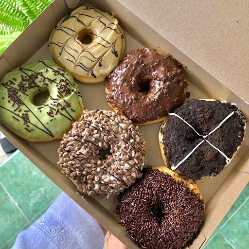 Pick'O Donut By Hay Bakery 7