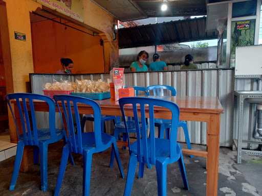 Warung Makan Yenny Chinese Food 4