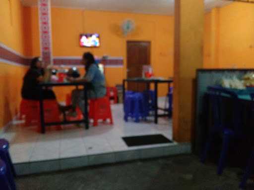 Warung Makan Yenny Chinese Food 5