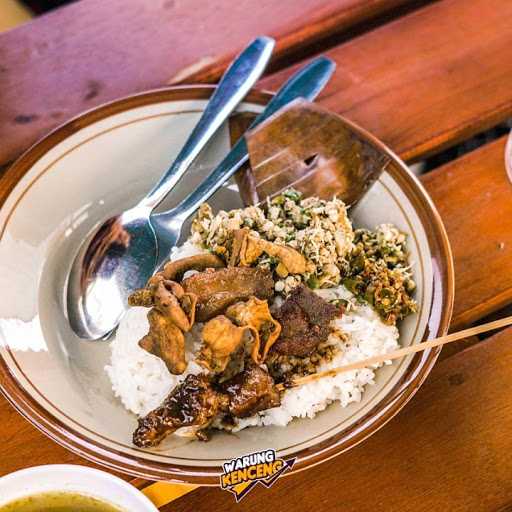 Nasi Babi Warung Kenceng 9