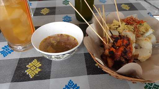 Sate Lapangan Dauhwaru 9