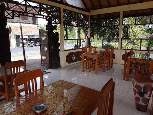 Warung Babi Guling 3 Soedara 4