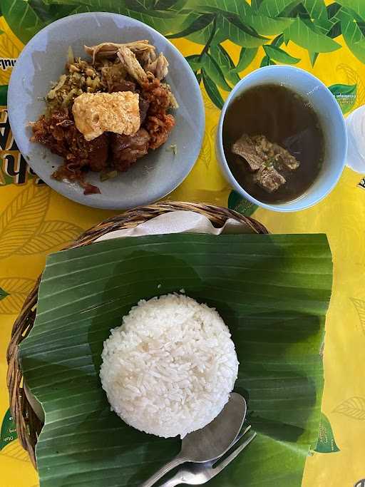 Warung Babi Guling Lawar Bali 1