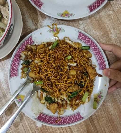 Rumah Makan Pondok 999 4