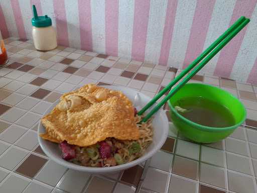 Bakmi Alowi 9