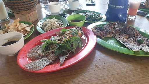 Bambu Oju Seafood & Resto 7