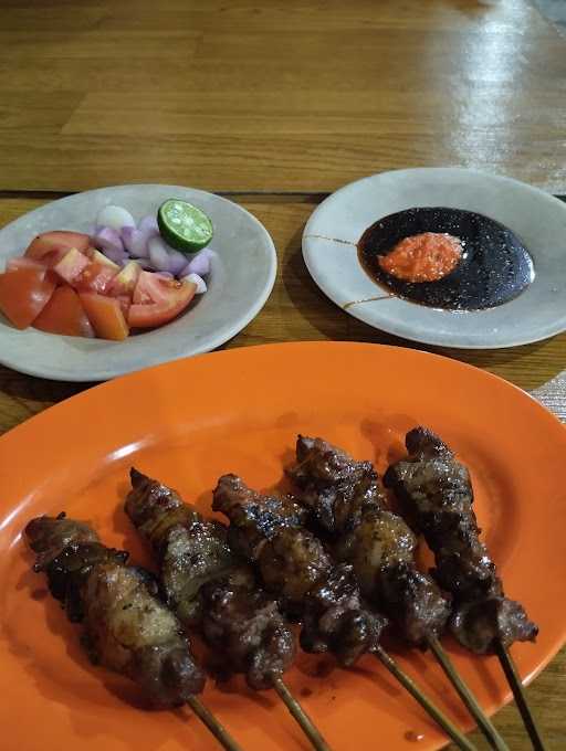 Sate Kambing Muda H. Moei 8