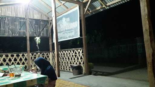 Warung Lesehan Mbak Dhut 3