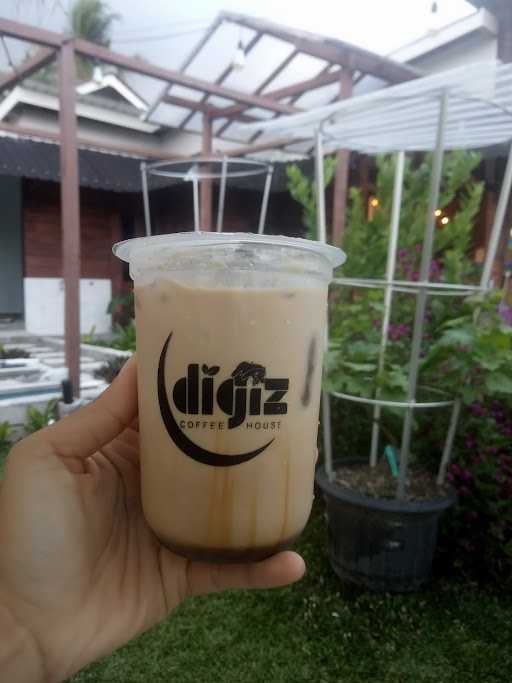 Digiz Coffee & Eatery 8