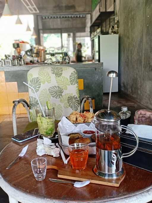 Kancane Coffee, Tea Bar And Resto 6