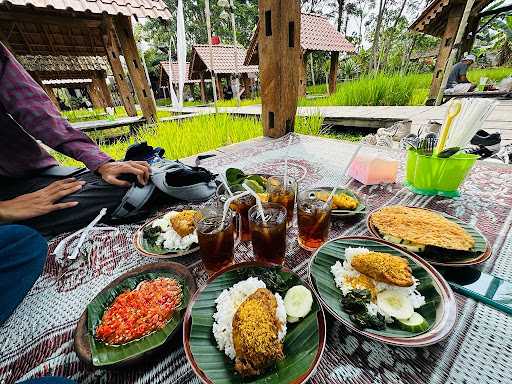 Ayam Goreng Kuning Cak Gembong 5