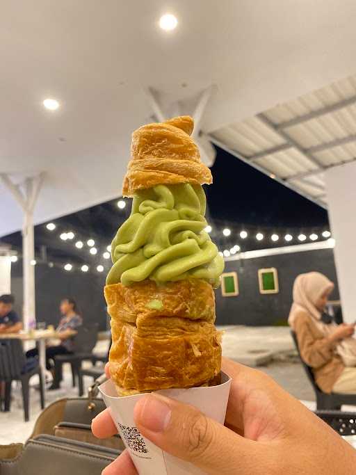 Kon Ice Cream - Jl. Damai 6