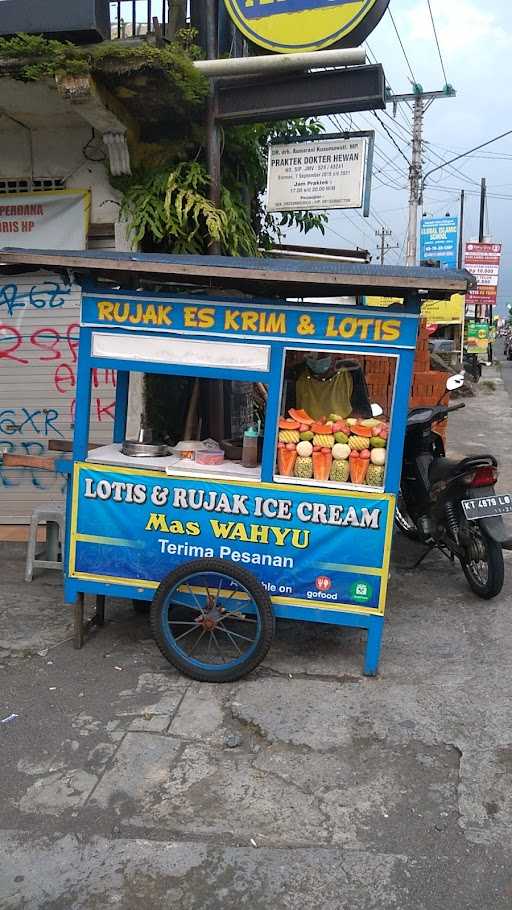 Lotis & Rujak Ice Cream 2