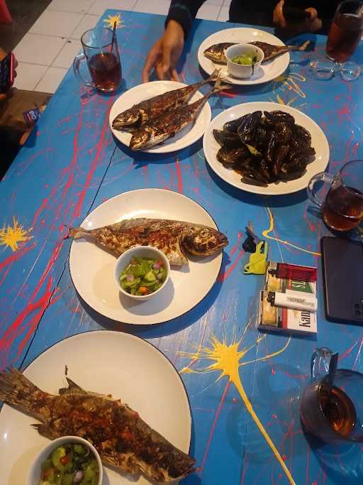 Seafood Dan Ikan Bakar Timur 5