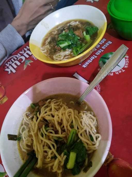 Sido Mampir Meatballs & Noodle 9