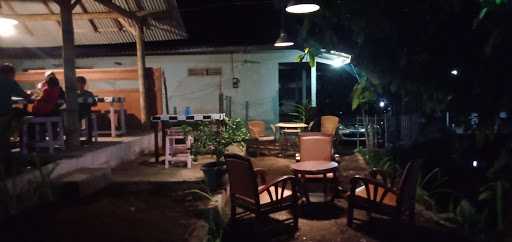 Warmindo & Coffee Bali Ngomah 8