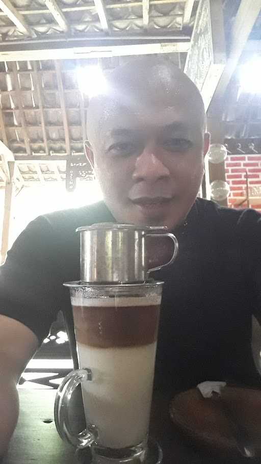 Warung Kopi Mbelik Jogja 10