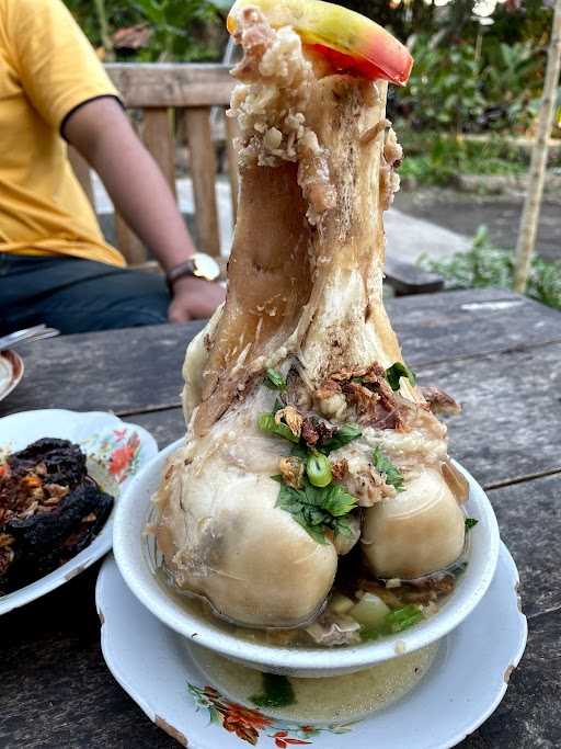 Warung Sop & Sate Sapi Pak Bayu 8