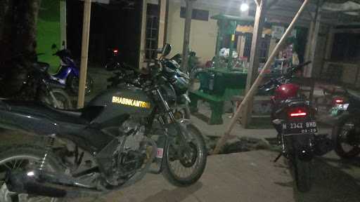 Angkringan Warung Gayeng 9