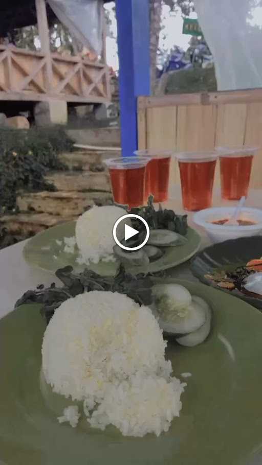 Warung Nasi Liwet Saung Babakan Cinta 3