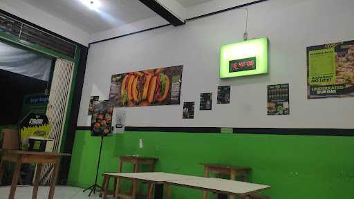 Burger Bangor Kediri Raya 10