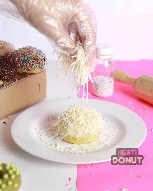 Hesti Donut 3