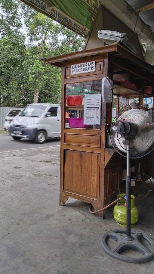 Bakso & Mi Ayam Pangestu 8