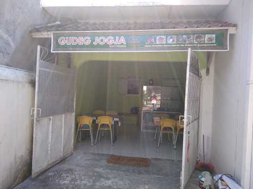 Gudeg Jogja Bu Noenoek 3