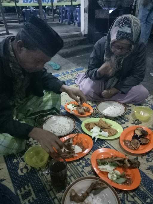 Pecel Lele Cah Wetan Nasi Uduk 4